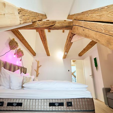 Wood World Luxury - Massage - Bergblick - Tranpolin- Parken Apartment Markdorf Exterior photo